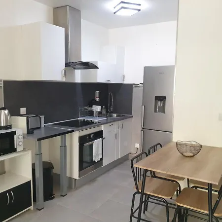 Beau / Clim / Parking / A 200 M * San-Martino-di-Lota